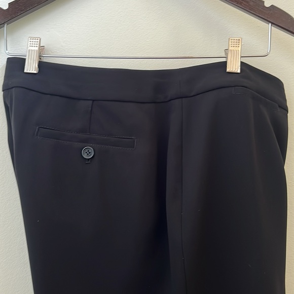 Gorgeous Black Blazer and Pant Suit by Liz Claiborne Size 14/16 - Picture 5 of 9